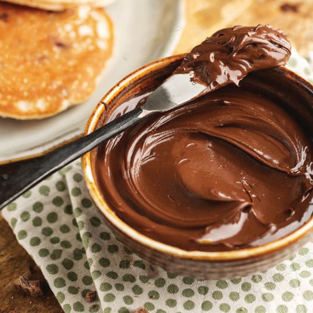 CHOCO THIN

شوکوتین ترکیبی بر پایه امولسیفایر می باشد که از مهاجرت روغن شکلات به بافت محصول جلوگیری می کند و سبب نرمی و لطافت شکلات تزریقی در طی مدت نگهداری محصول می گردد.